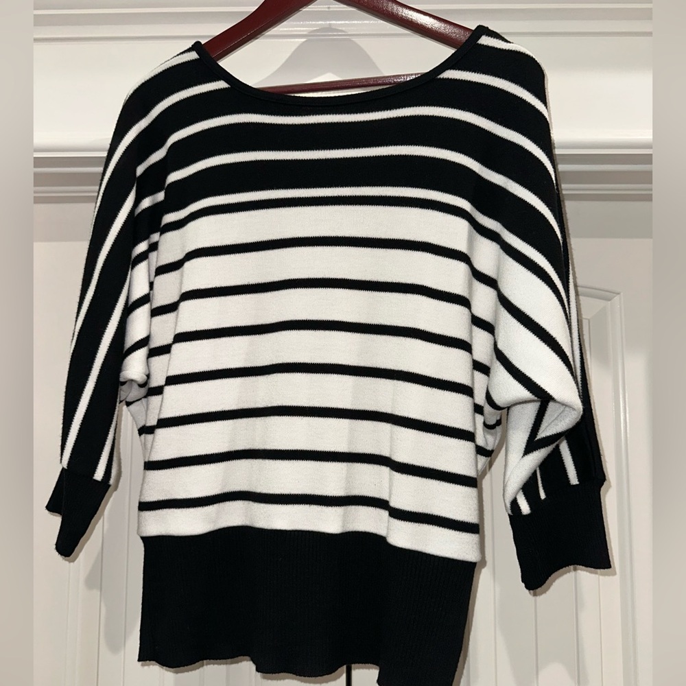 A Knitch Above Striped Dolman Sleeve Top | Medium Black & White Wide Neck - Picture 3 of 5